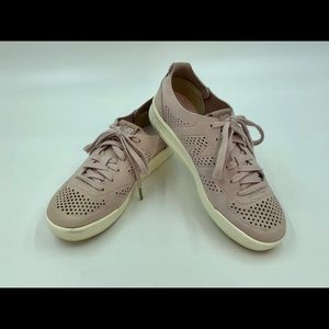 New Balance Reengineered pink athletic shoes